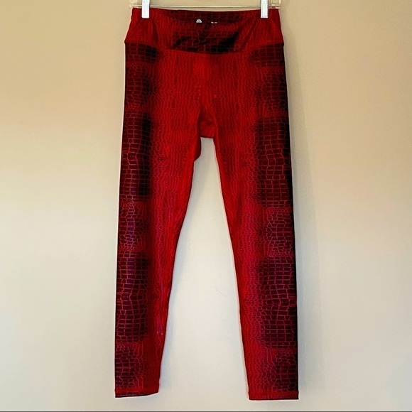 Alpha Prime Apparel Red Black Croc Nile Workout Leggings, Medium - Picture 3 of 13
